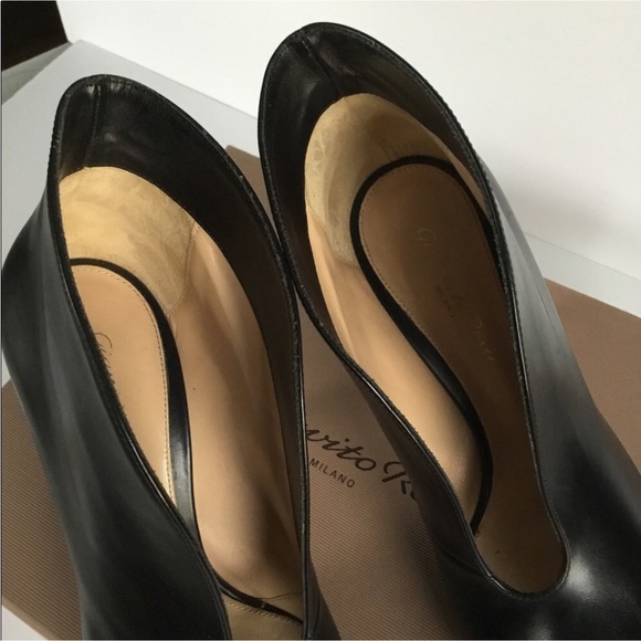 GIANVITO ROSSI - Picture 8 of 15